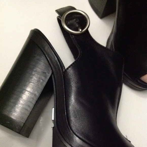 MICHAEL KORS 5.5 OPENTOE BL LEATHER SLING CHUNKY - Picture 3 of 6